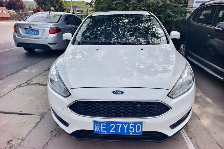 Used Ford Focus 2018 Hatchback Classic 1.6L Automatic Trendy SmartDrive Edition
