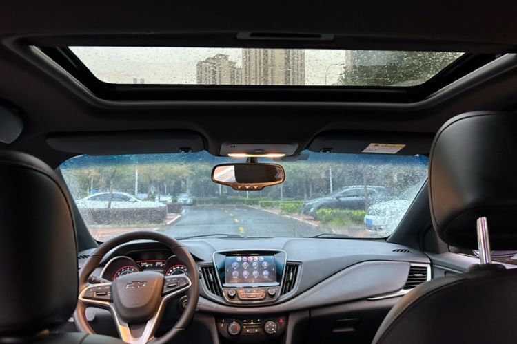 Used Chevrolet Monza 2019 RS 330T Automatic Comfort Edition China VI Standard