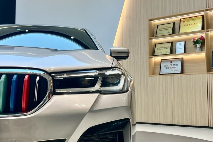 Used BMW 5 Series New Energy 2021 535Le Pioneer Edition M Sport Package
