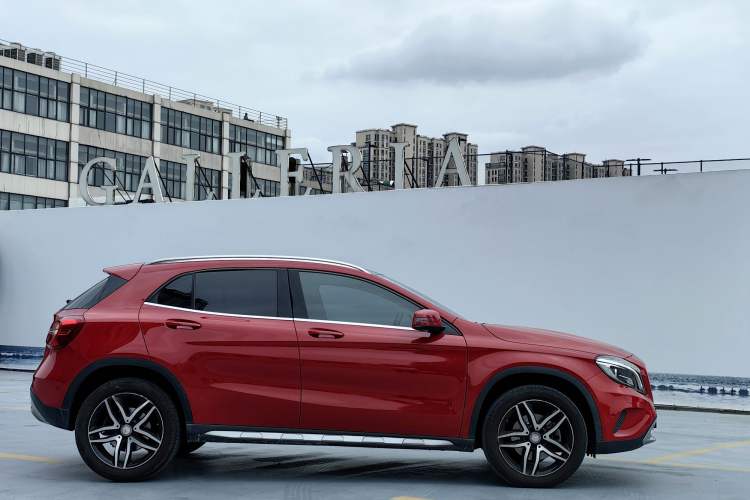 Used Mercedes-Benz GLA 2015 GLA 220 4MATIC Fashion Model
