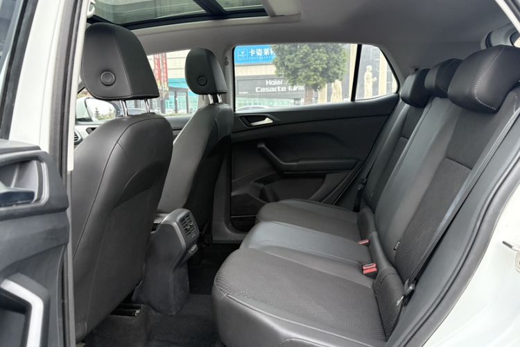 Used Volkswagen Tacqua 2021 200TSI DSG JoyConnect Edition
