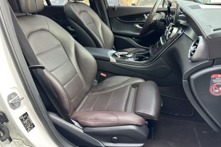 Used Mercedes-Benz GLC 2017 GLC 260 4MATIC Luxury Model
