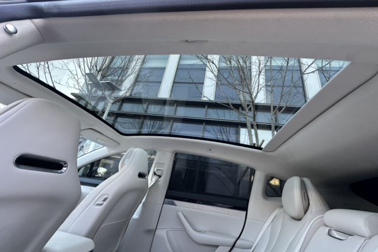 Used Hima Luxeed R7 2024 All-Electric 667 km Max
