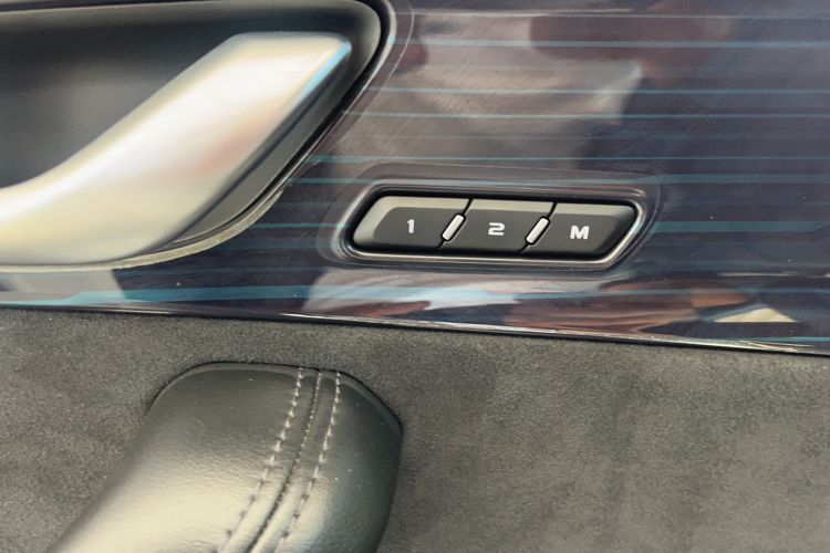 Used Geely Auto Monjaro L 2024 2.0TD High-Power Automatic Two-Wheel Drive Yunqi Version
