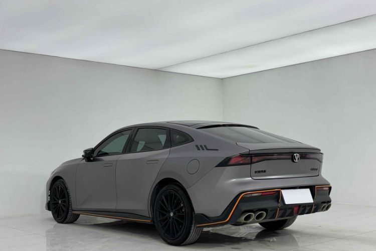 Used Changan UNI-V 2022 2.0T Leading-Speed Edition
