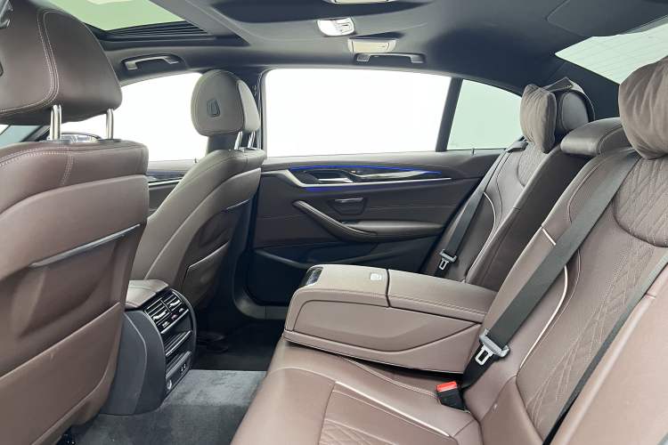 Used BMW 5 Series 2022 Restyled 525Li M Sport Package
