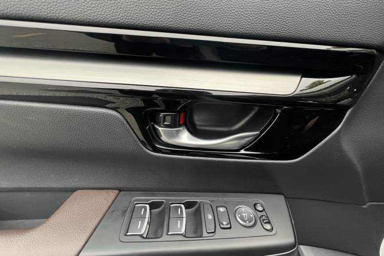 Used Honda CR-V 2023 240TURBO Two-Wheel Drive Deluxe Edition 7 Seats
