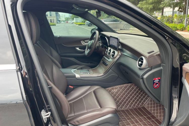 Used Mercedes-Benz GLC 2022 Facelift GLC 260 L 4MATIC Luxury Edition
