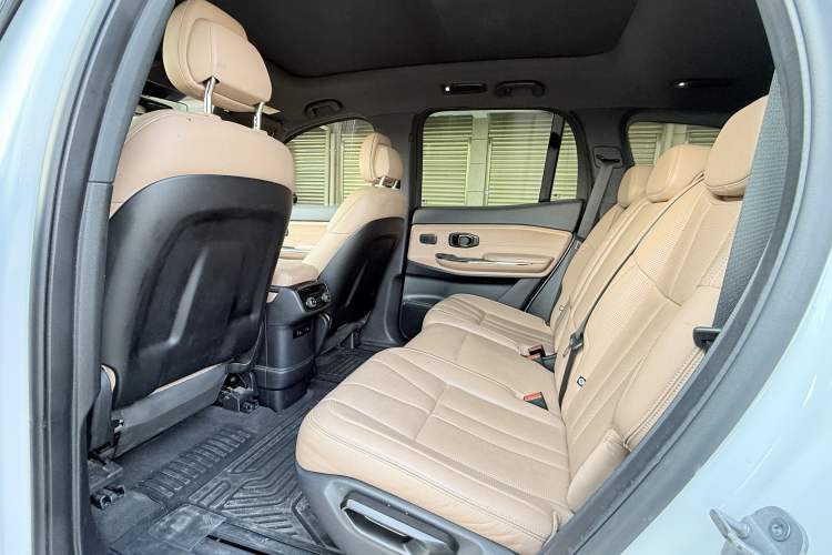 Used Nio ES8 2020 580 km Range 7-Seater Version