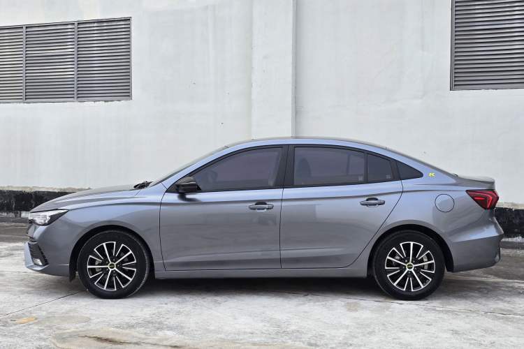 Used Roewe i5 2021 1.5L CVT Platinum Edition
