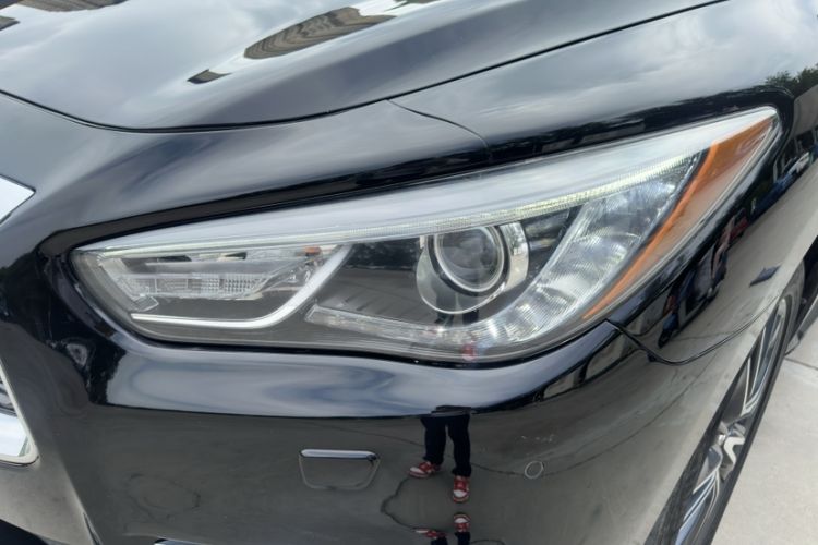 Used Infiniti QX60 2016 2.5 S/C Hybrid Two-Wheel-Drive Excellence Edition China V Standard
