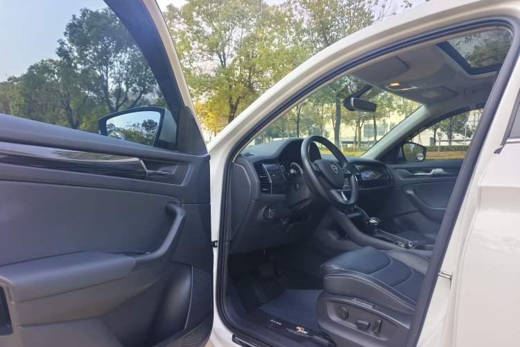 Used Skoda Kodiaq 2018 Facelifted TSI330 5-Seater Two-Wheel-Drive Luxury Enjoyment Edition
