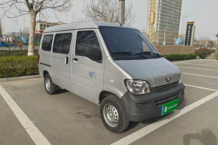 Used Wuling Zhiguang 2023 1.5L Practical Version 5/7 Seats
