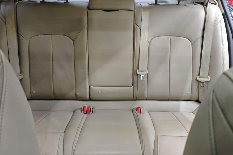 Used Buick LaCrosse 2013 2.4L SIDI Leading Comfort Version
