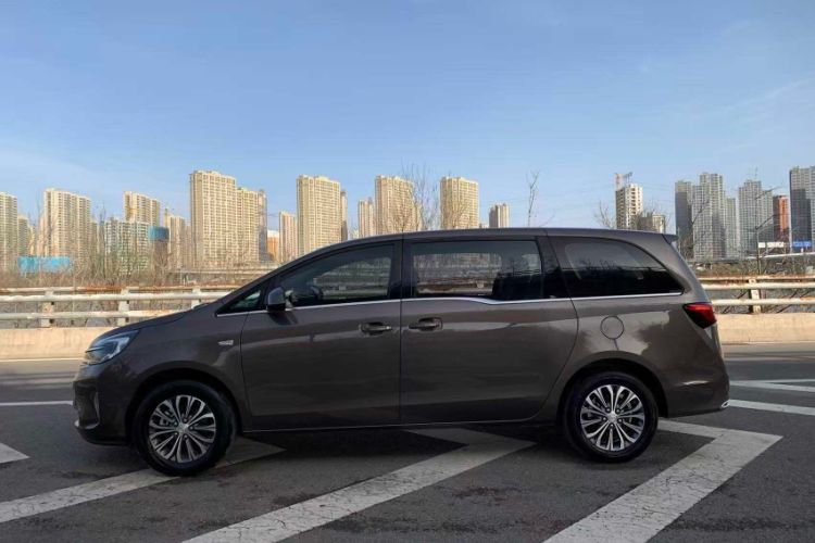 Used Buick GL8 2022 Land Cruiser Executive Class 652T Comfort Model
