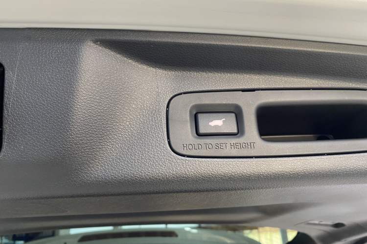 Used Honda Elysion 2022 2.0L eHEV Luxury Edition