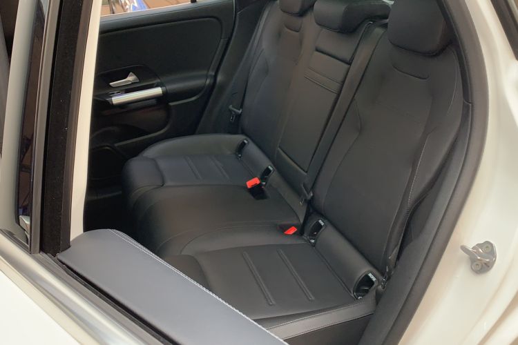 Used Mercedes-Benz GLA 2023 GLA 220
