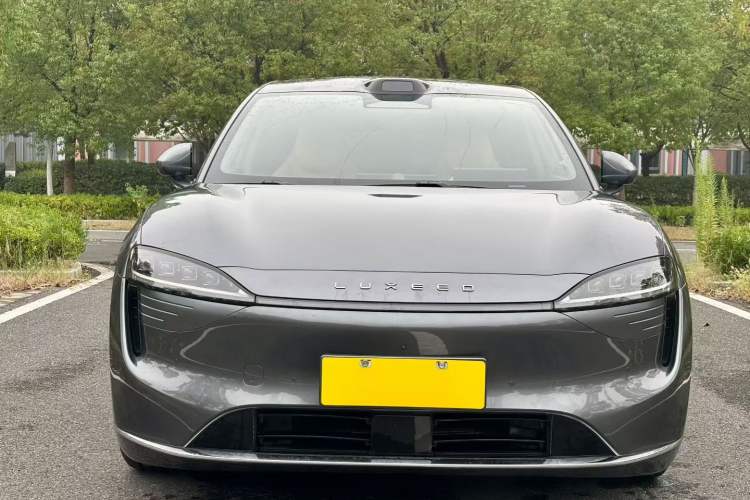 Used Hima Luxeed R7 2024 All-Electric 736 km Ultra
