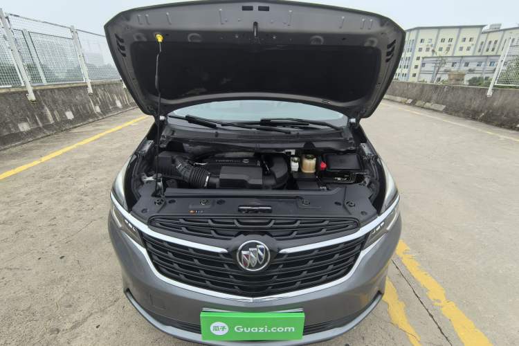 Used Buick GL8 2021 Land Cruiser Executive Class 652T Luxury Model
