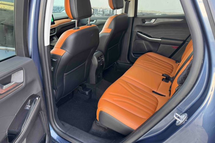 Used Ford Escape 2020 EcoBoost 245 Four-Wheel Drive Luxury Edition
