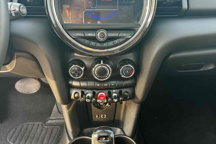 Used  MINI 2018 1.5T ONE PLUS Five-Door Edition
