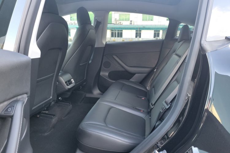 Used Tesla Model Y 2021 Long-Range All-Wheel-Drive Version 3D7
