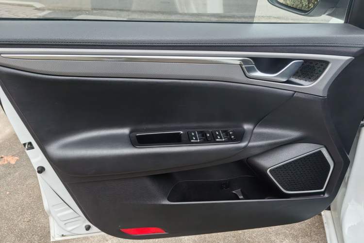 Used Geely Auto Emgrand GL 2019 1.8L DCT Elite Smart Edition
