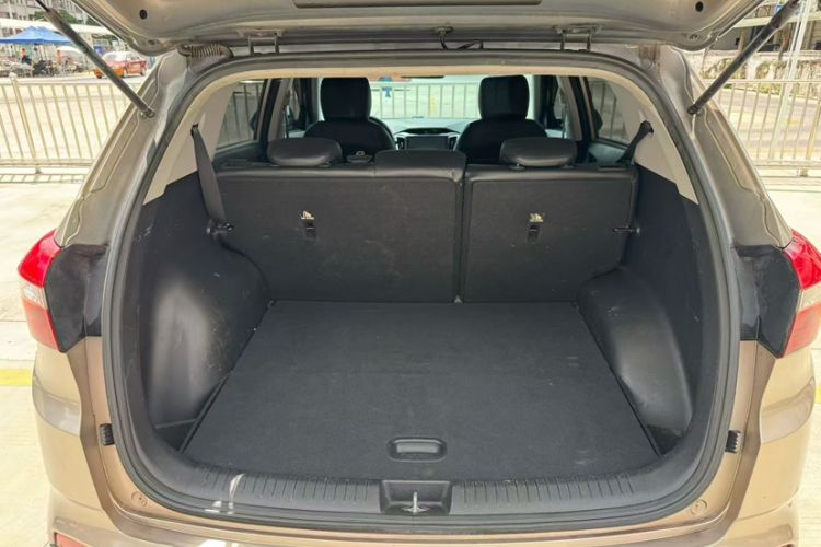 Used Hyundai ix25 2015 1.6L Manual Two-Wheel Drive Fashionable GS Model
