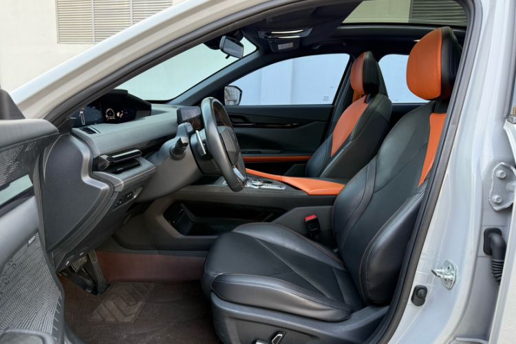 Used Changan UNI-V 2022 1.5T Smart Navigation Version