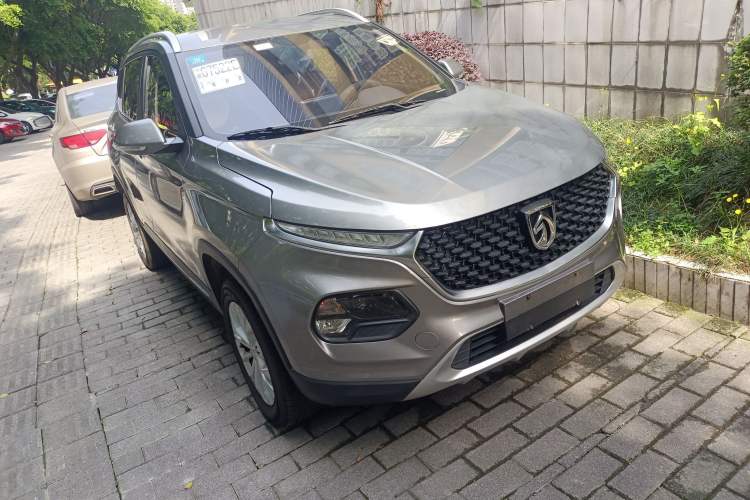 Used Baojun 510 2019 1.5L Manual Enjoyment Model 77kW China VI Emission Standard
