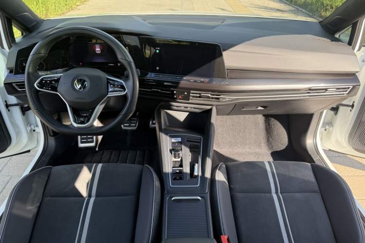 Used Volkswagen Golf 2021 280TSI DSG R-Line
