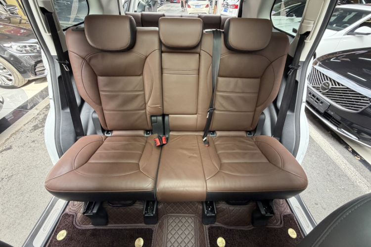 Used Haval H9 2017 2.0T Gasoline 4x4 Prestige Model 7 Seats
