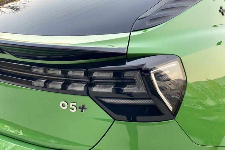 Used Lynk & Co 05 2022 05+ 2.0TD Automatic Exploration Edition
