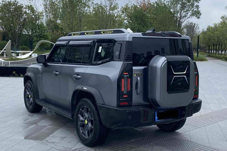 Used JETOUR Traveler 2023 2.0T All-Wheel Drive CrossPRO+
