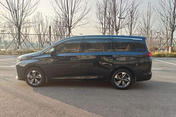 Used GAC Trumpchi M6 2023 PRO 270T DCT Luxury Edition
