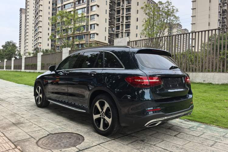 Used Mercedes-Benz GLC 2019 GLC 260 L 4MATIC Luxury Model
