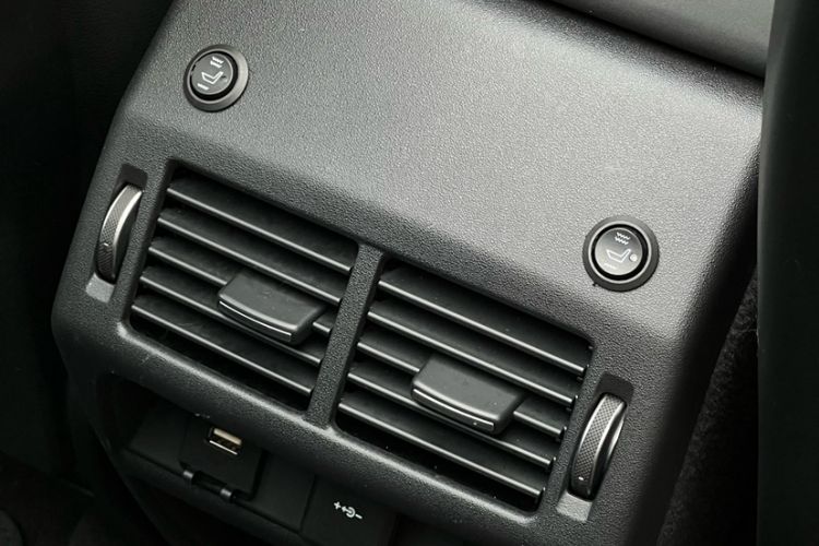 Used Land Rover Discovery Sport 2020 249 PS R-Dynamic Performance Edition
