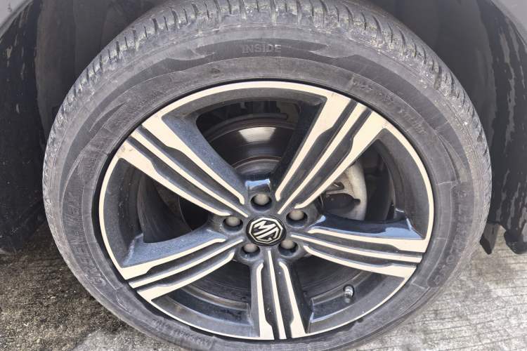 Used MG ZS 2018 1.5L Automatic Luxury Edition China V Standard