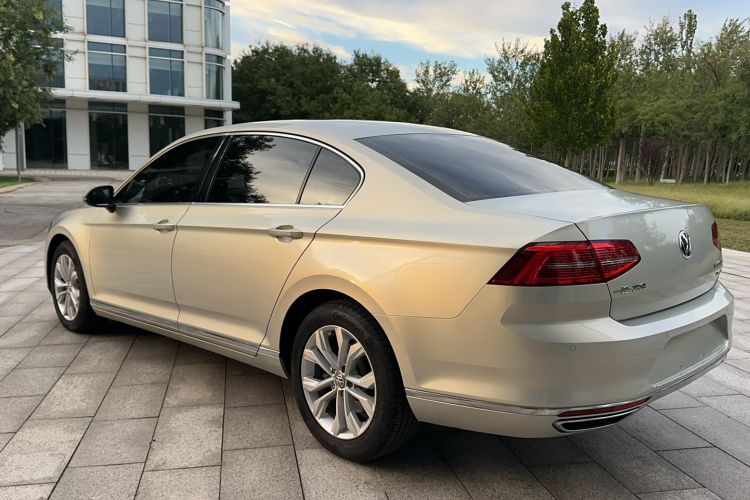 Used Volkswagen Magotan 2018 Facelift 330TSI DSG Luxury Model
