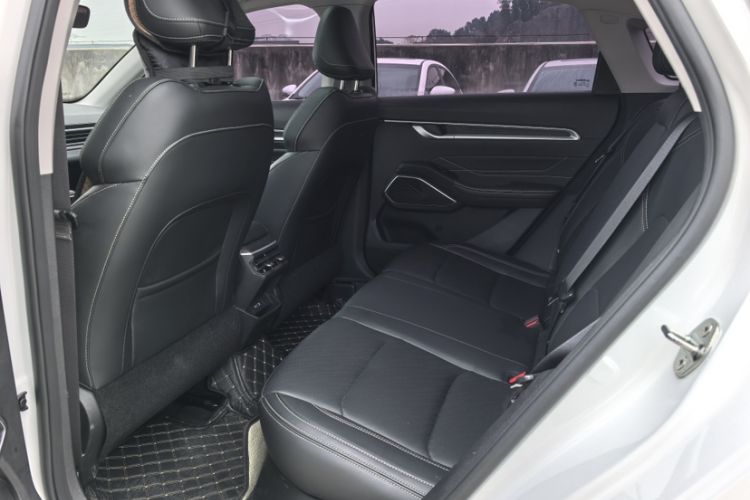 Used Geely Auto Emgrand 2023 4th Generation Champion Edition 1.5L CVT Prestige Model
