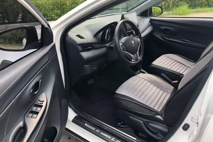 Used Toyota YARiS L 2022 X-Trail 1.5L CVT Leading PLUS Edition
