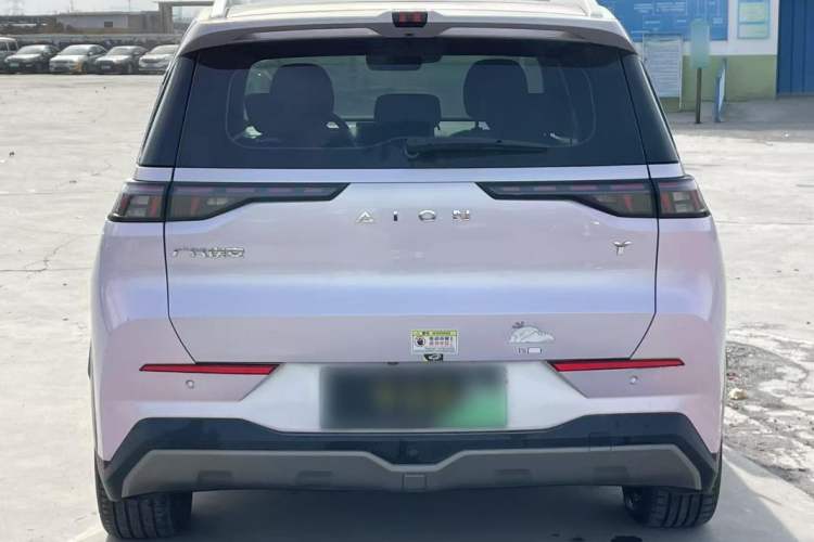 Used AION Y 2022 70 Tech Edition Lithium Iron Phosphate
