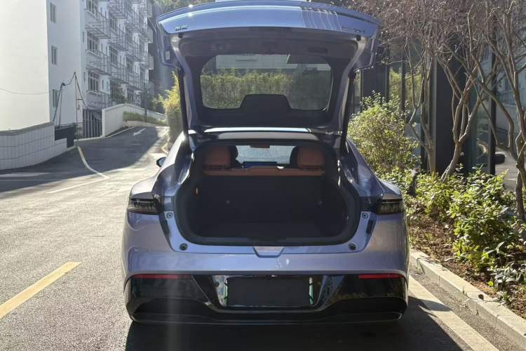 Used  eπ007 2024 Pure Electric 540 All-Wheel Drive Max Edition
