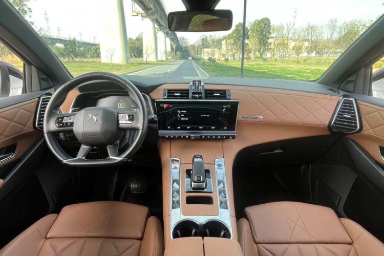 Used  7 2018 45THP Rivoli Prestige Edition
