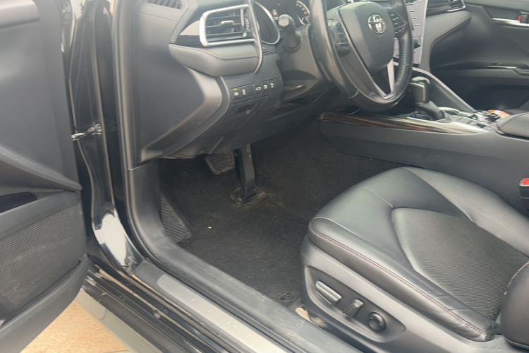 Used Toyota Camry 2018 2.0G Luxury Edition