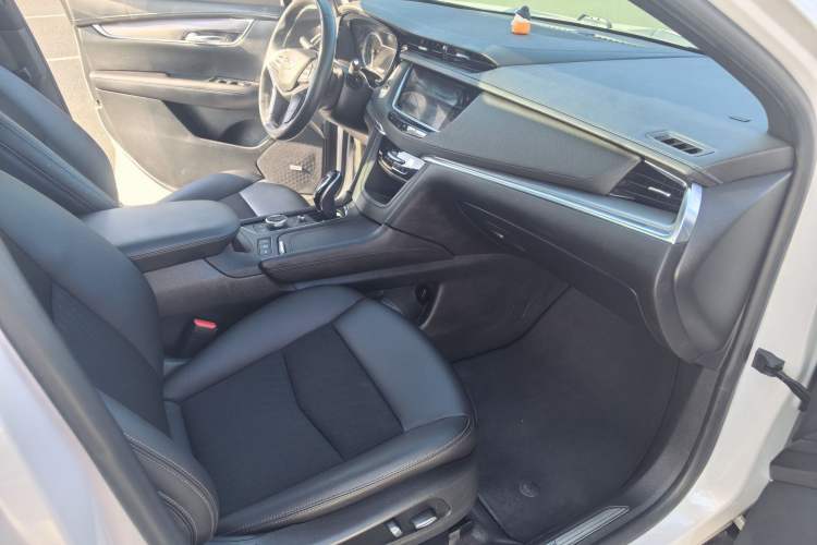 Used Cadillac XT5 2020 28T Tech Edition
