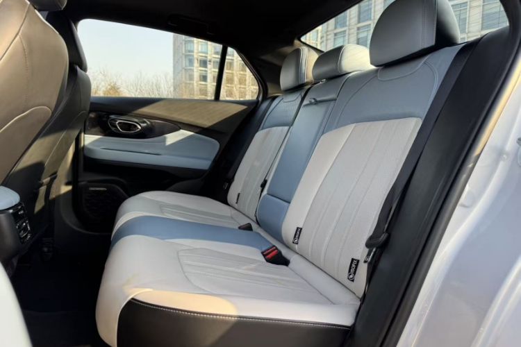 Used GAC Trumpchi EMPOW 2023 Shadow Leopard H Smart Hybrid Edition