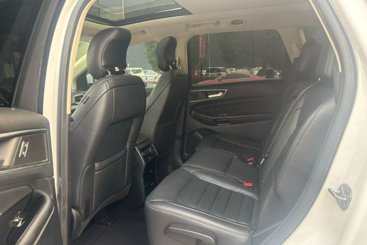 Used Ford Edge 2018 EcoBoost 245 Two-Wheel-Drive Titanium 7-Seater China V Standard
