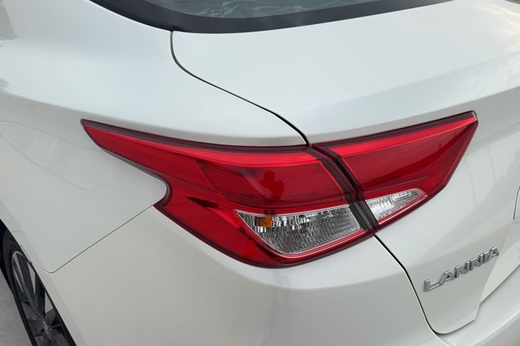 Used Nissan Lannia 2016 1.6L CVT Smart Cool Edition
