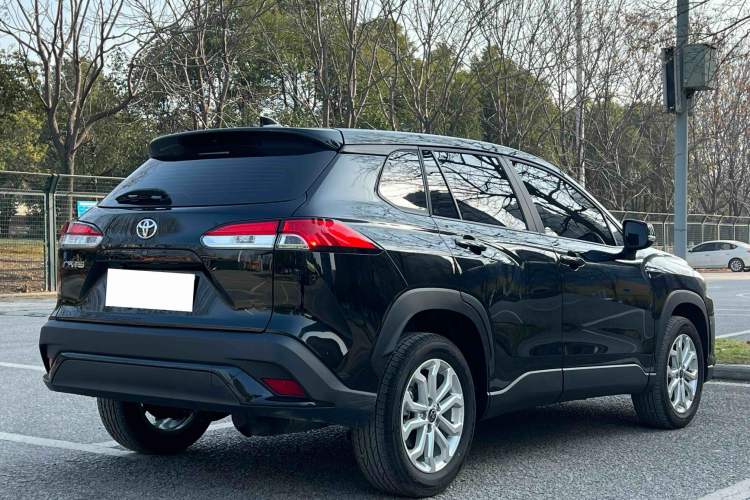 Used Toyota FRONTLANDER 2024 2.0L CVT Elite Plus Edition
